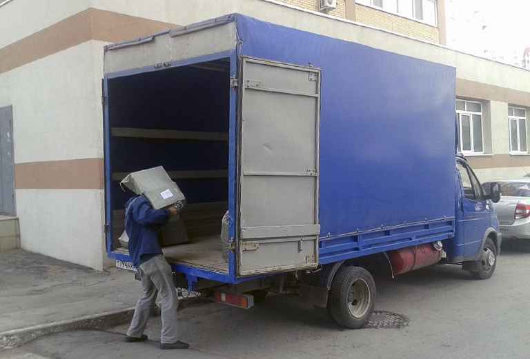 транспортировать мебель, бытовую технику недорого попутно из Брянской область Белой Березка в Санкт-Петербург